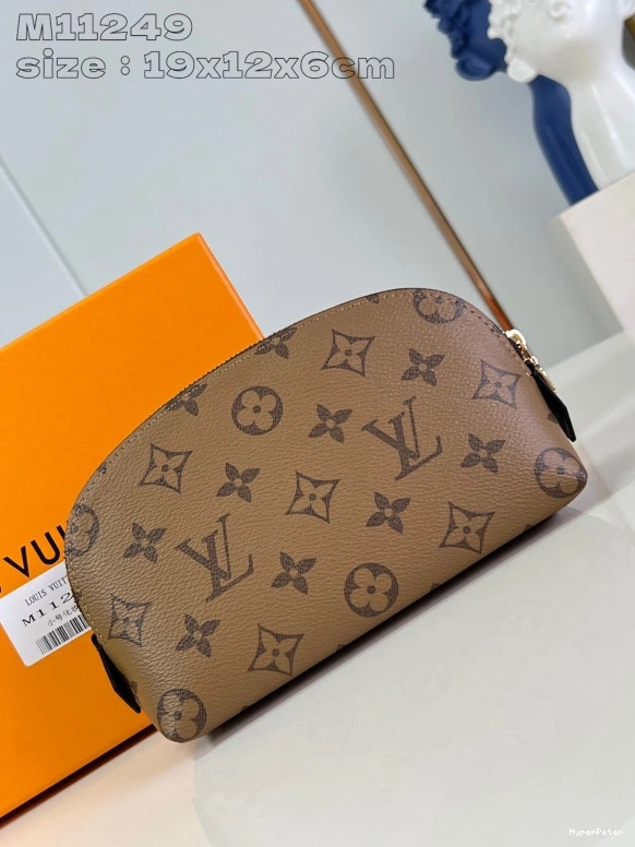 Louis Vuitton Cosmétique PM Pochette 0820